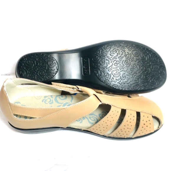 Propet Unisex-Adult Propet  April Fisherman Beige Leather Sandals Oyster 9M